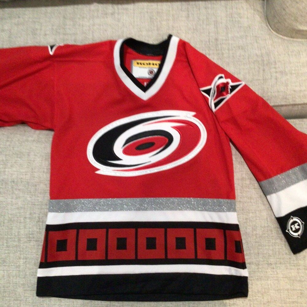 Caroline Hurricanes NHL Jersey Youth L/XL Hockey